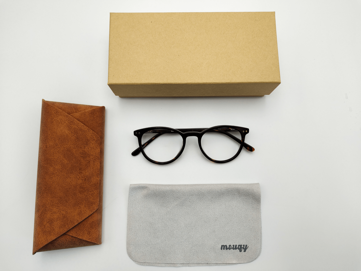 A photo of Mouqy glasses in delivery box with all the nice packaging