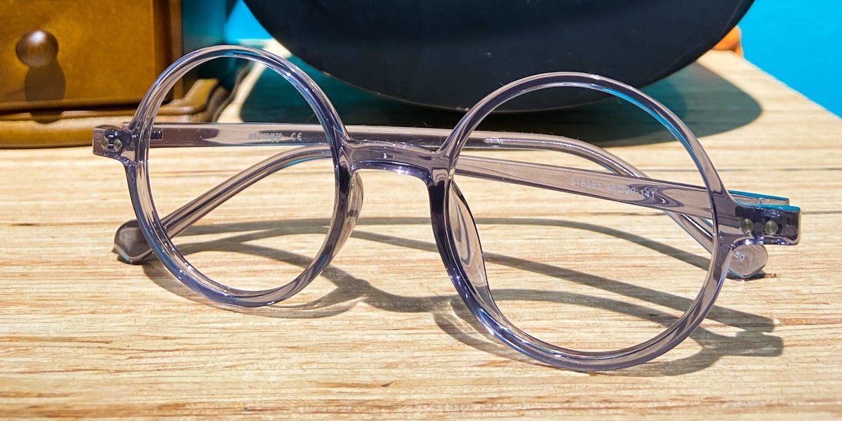 cute glasses with round frame