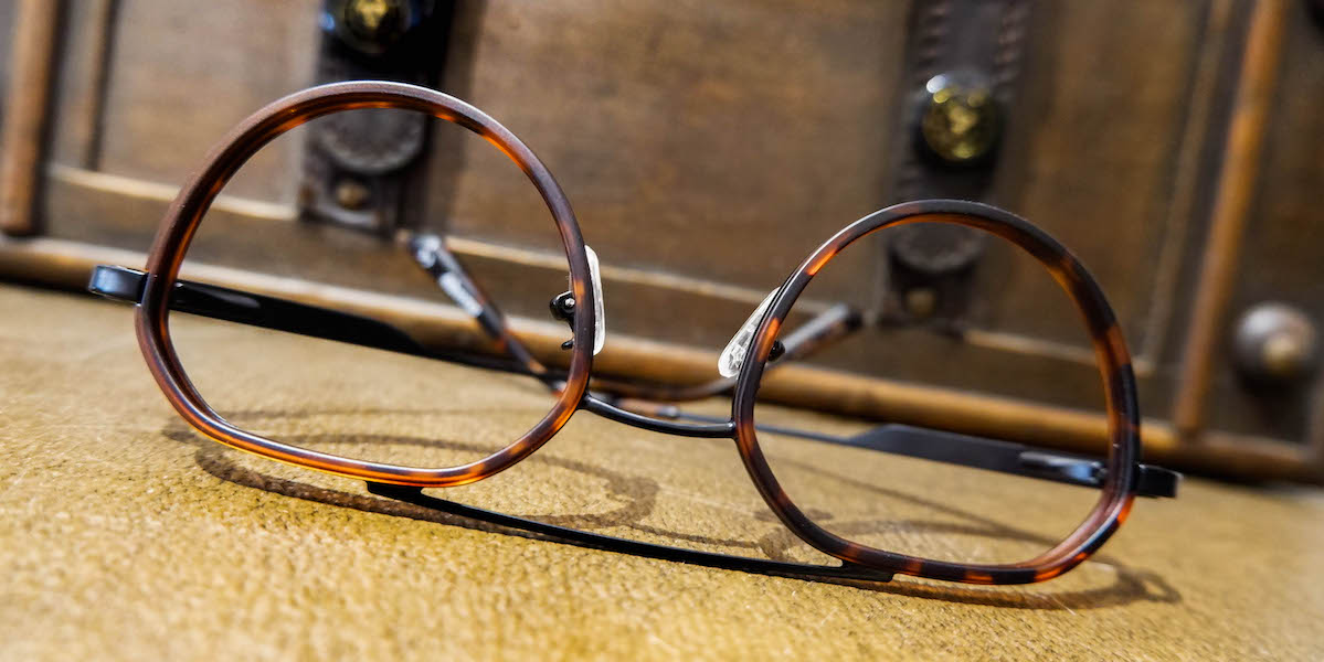 vintage glasses with aviator frame