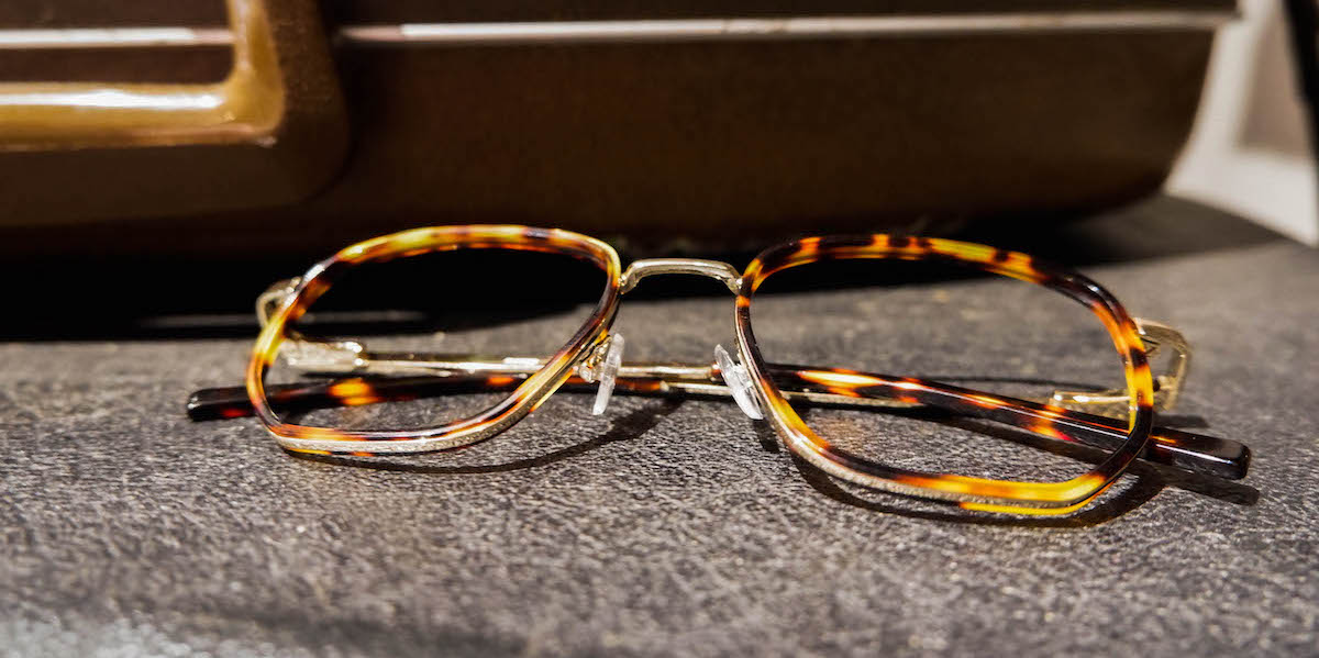 vintage glasses with tortoise shell frame