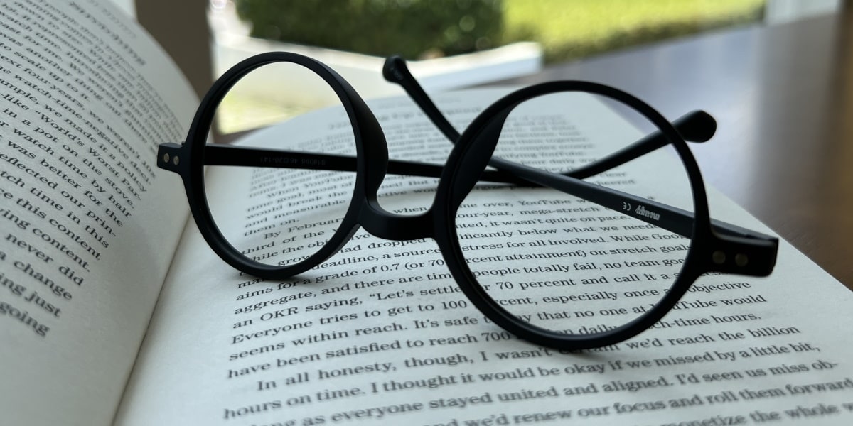 reading glasses in round frame
