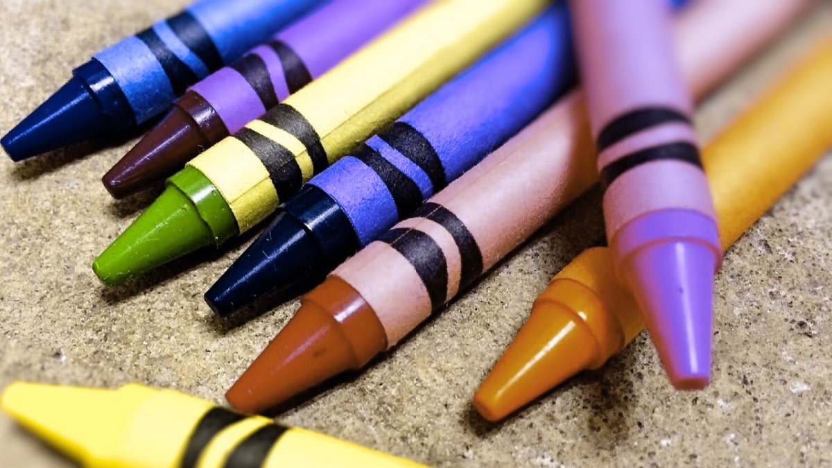 crayons viewed with protanomaly filter