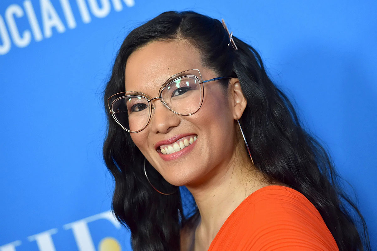 Ali Wong cat eye glasses