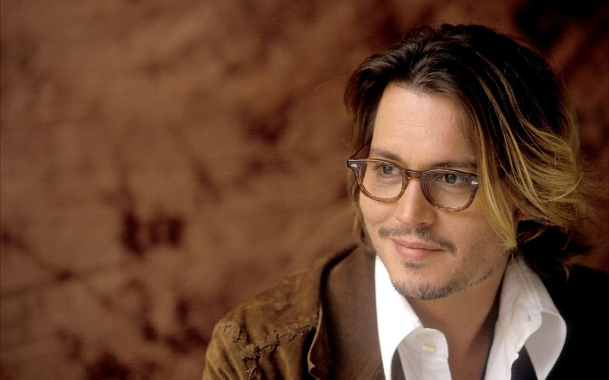 johnny depp in classic tortoiseshell frames