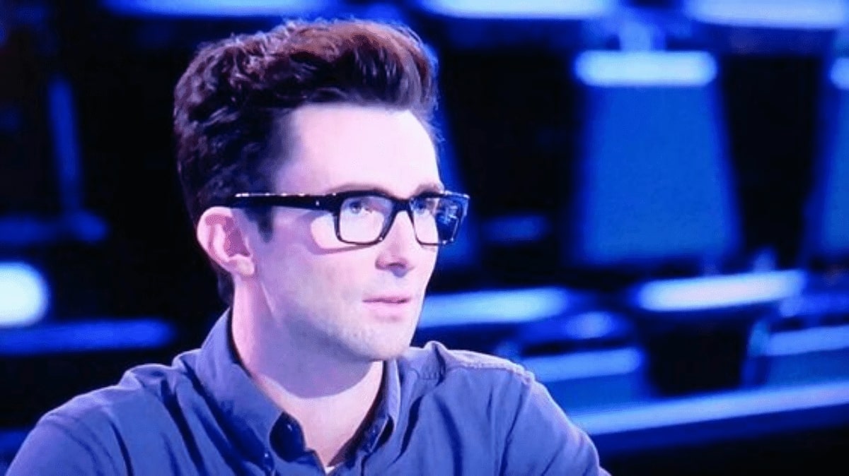 adam levine wearing a pair of buddy holly glasses