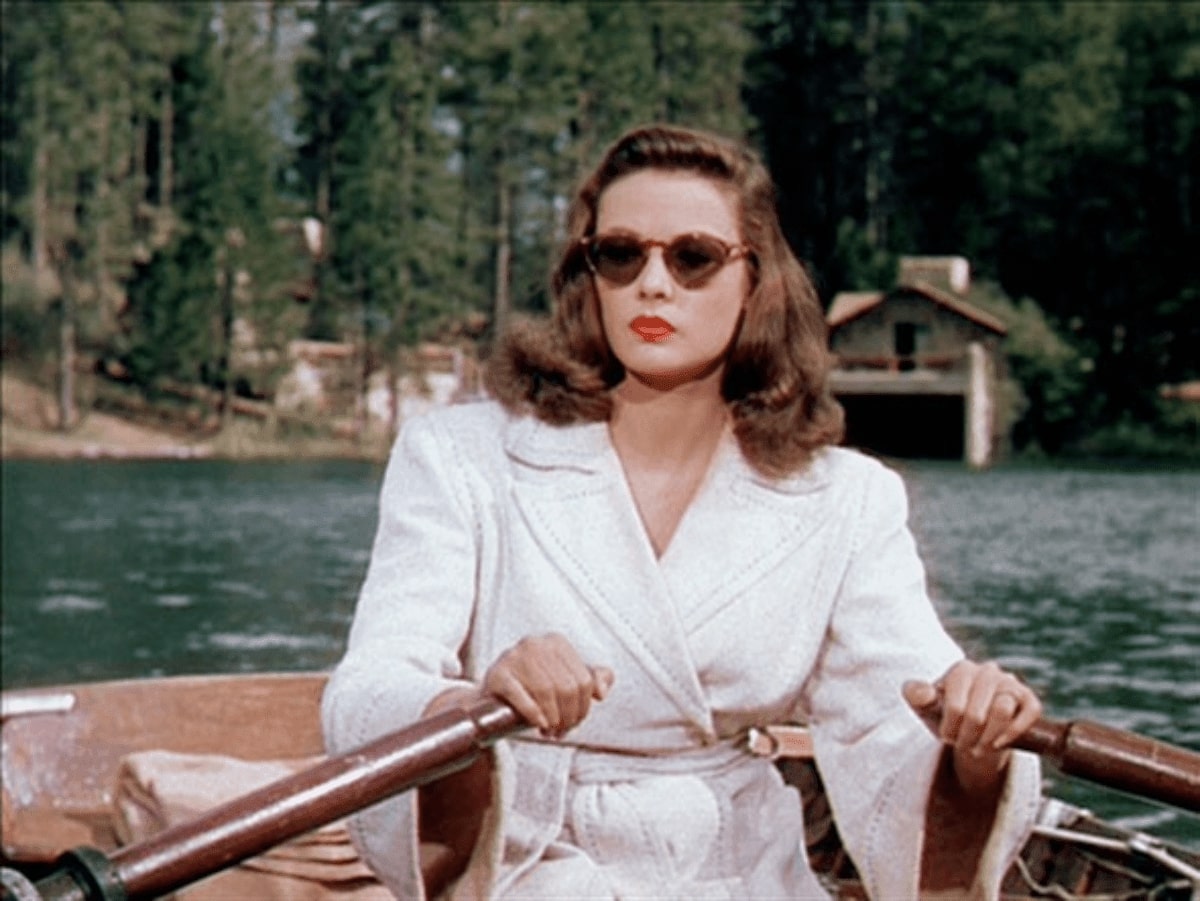 gene tierney with a pair of sunglasses in the movie leave her to heaven