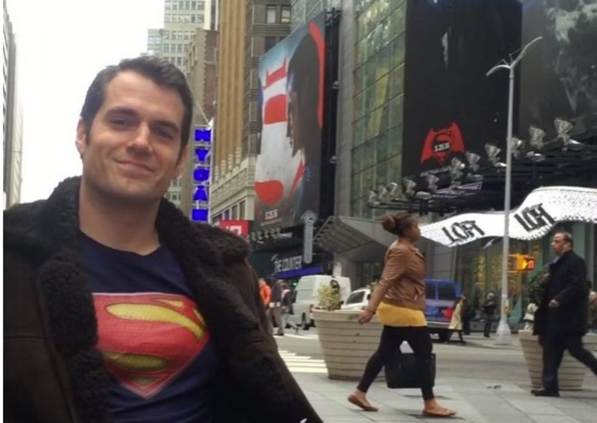 henry cavill as superman in new york