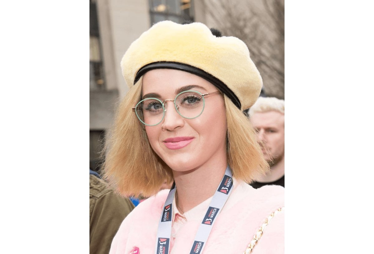 katy perry wearing a pair of pastel glasses