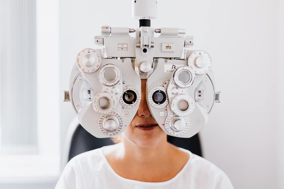 phoropter is an optical equipment for eye examination