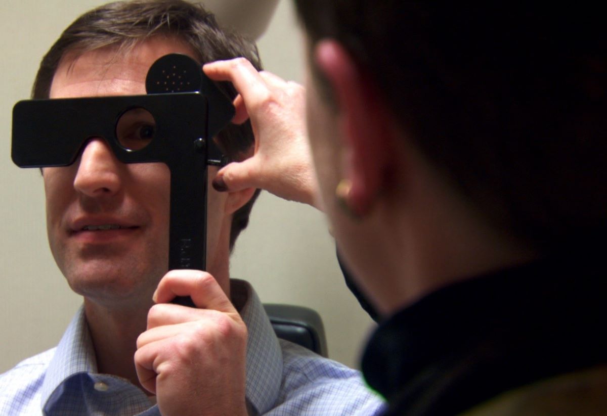 pinhole test is used to diagnose myopia