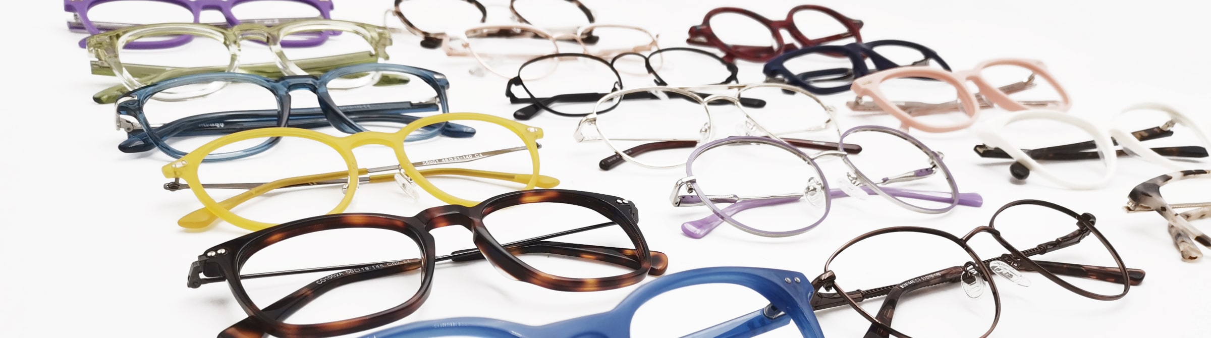 mouqy glasses frames flatlay