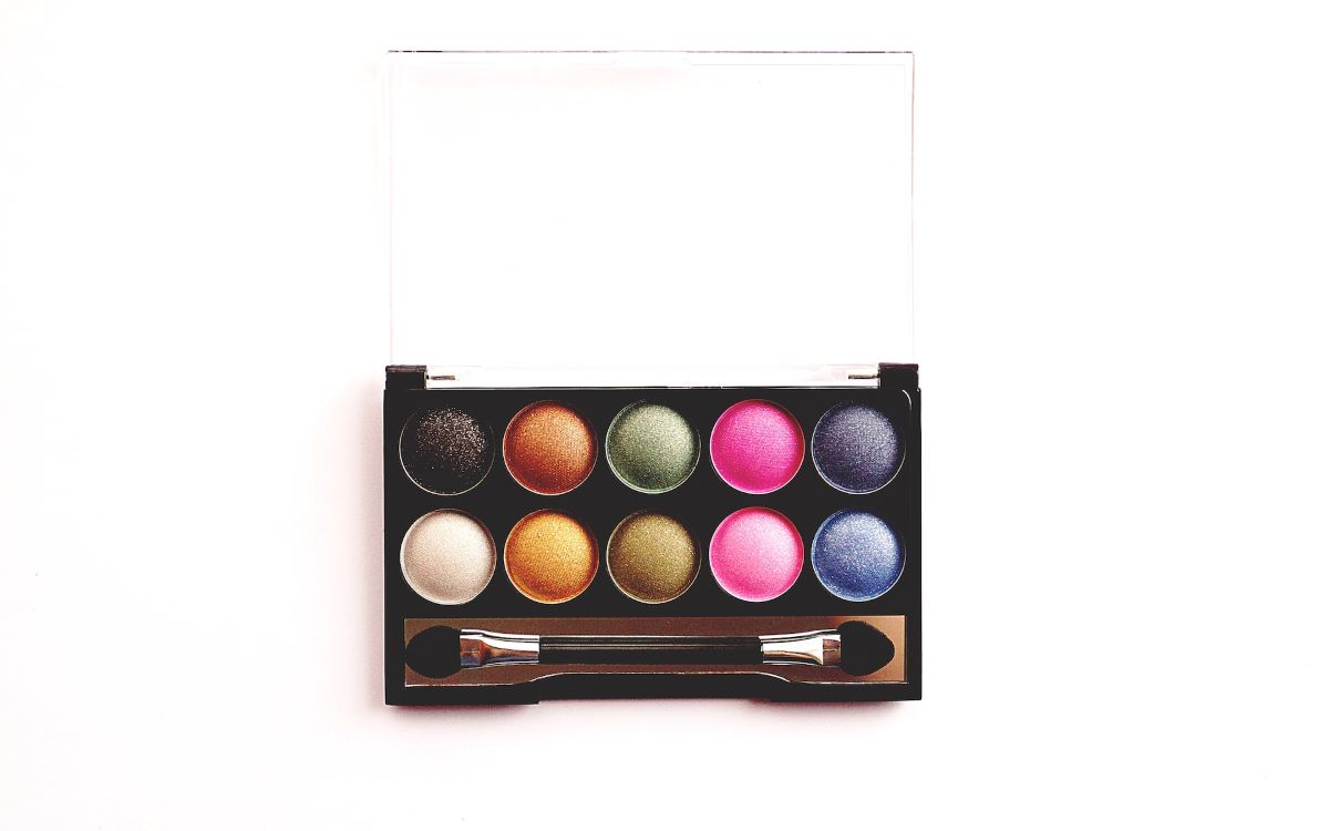 a pallete of eye shadow