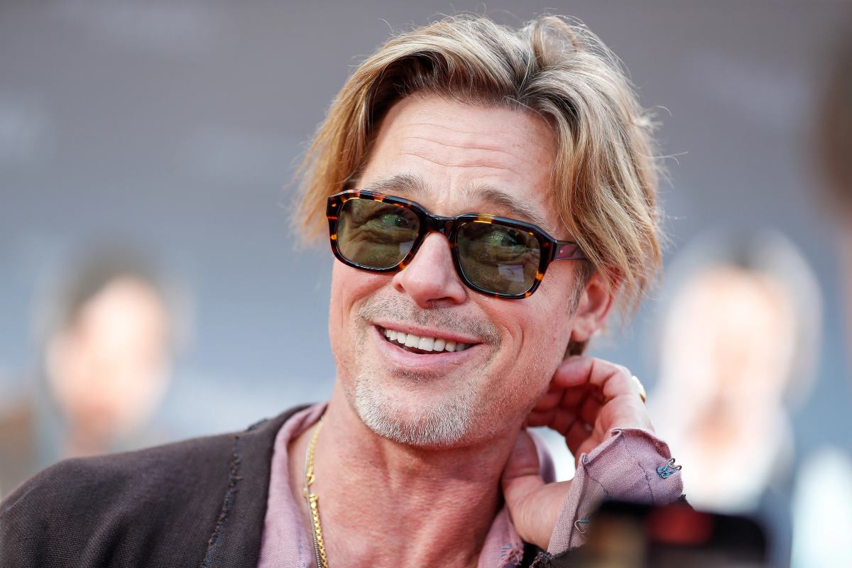 brad pitt in square tortoiseshell glasses