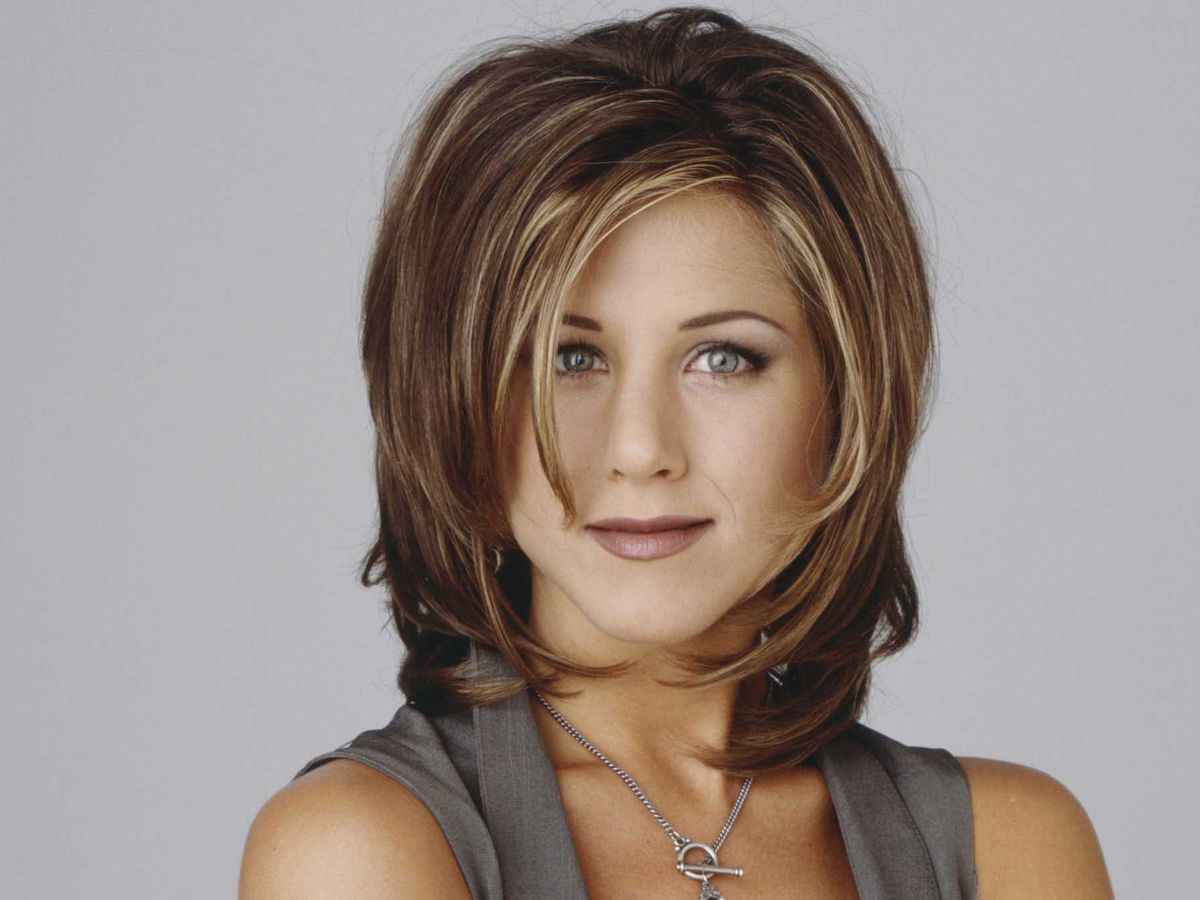 jennifer aniston with the rachel cut