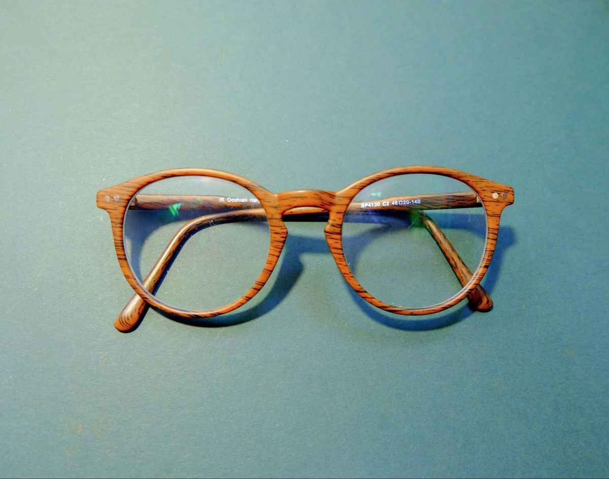 Wooden frames as a distinctive alternative to plastic or metal frames, breaking away from the ordinary